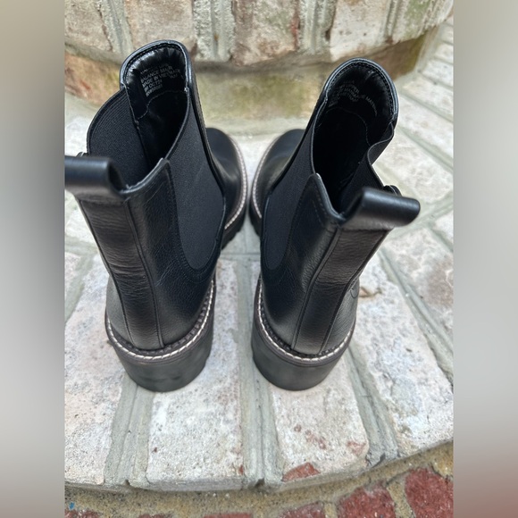 Miah Water-Resistant Chelsea Lug Boots - Women’s Size 9 - Black - Picture 3 of 13